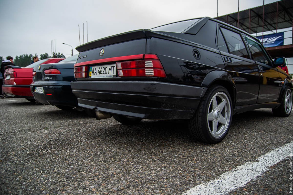Alfa Romeo 75