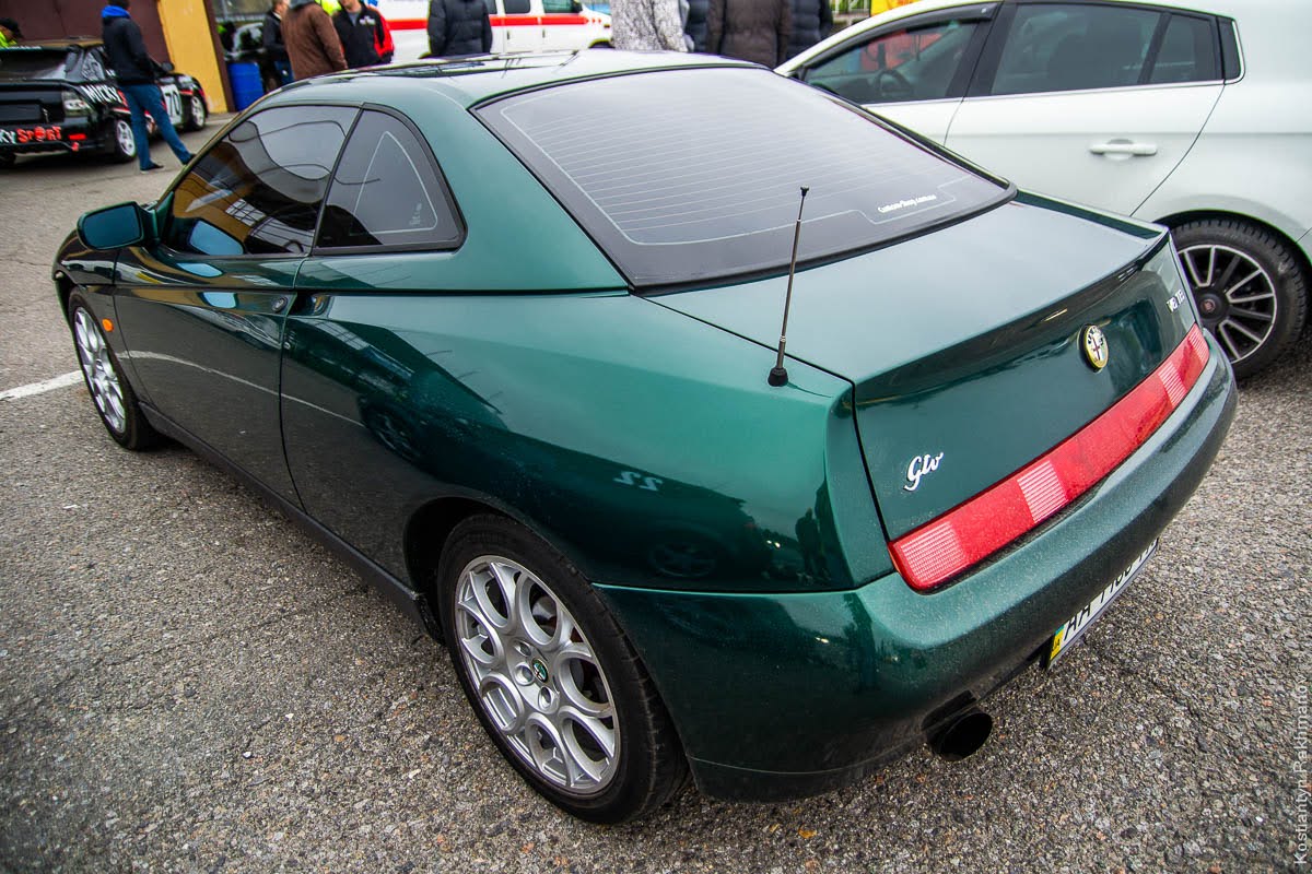 Alfa Romeo GTV 916