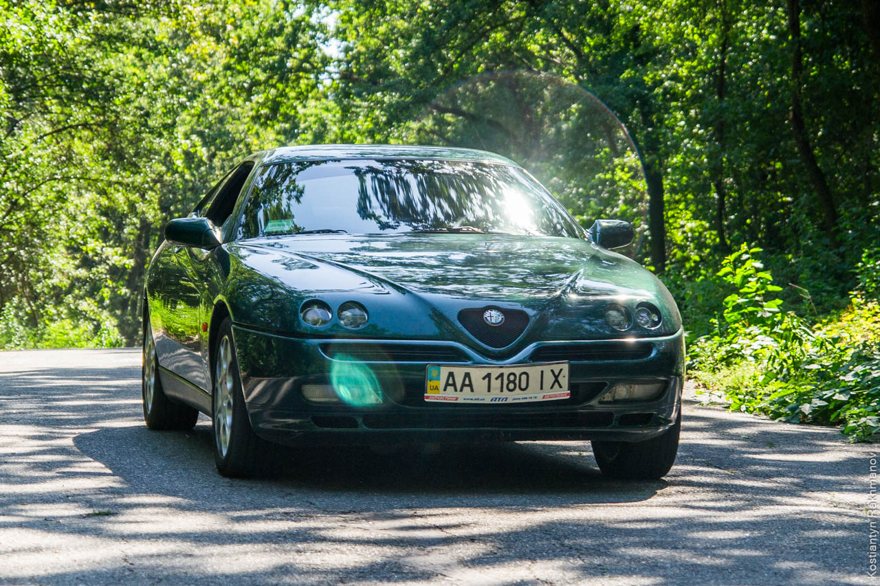 Alfa Romeo GTV 916
